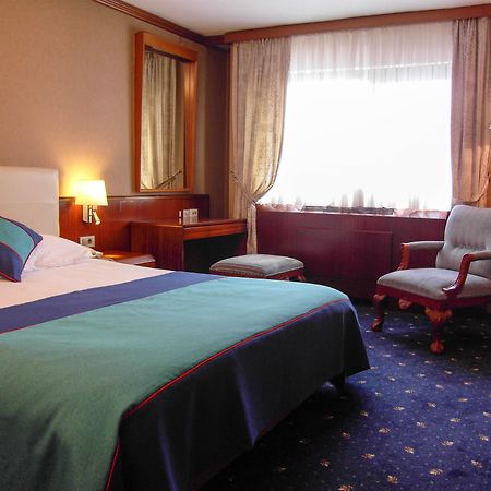 Hotel Best Ankara Esterno foto