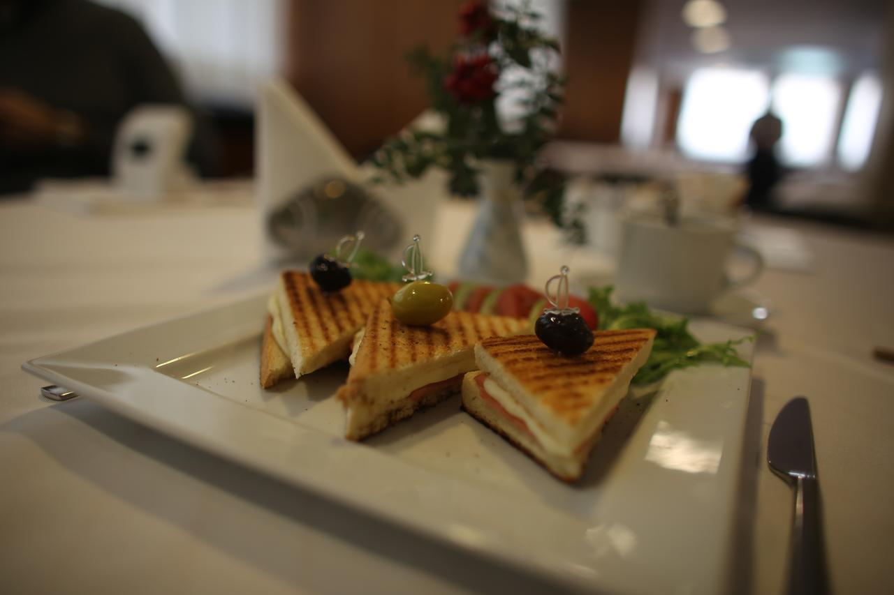 Hotel Best Ankara Esterno foto